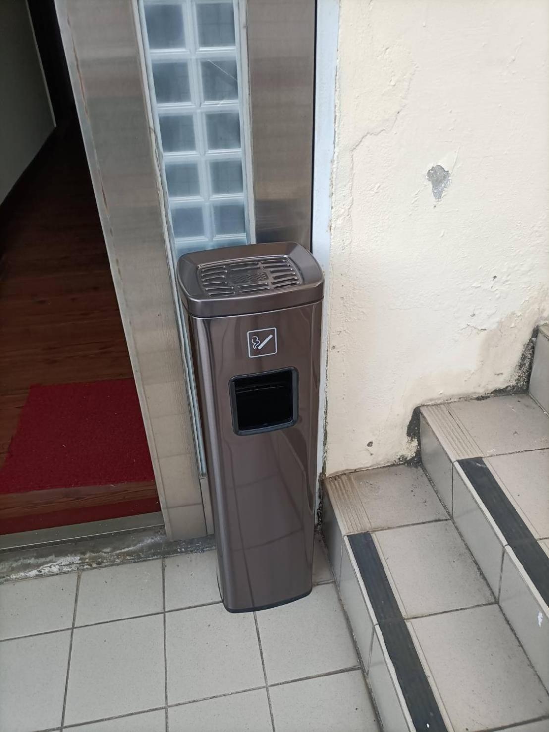 Hotel 丸松商旅 à Miaoli Extérieur photo