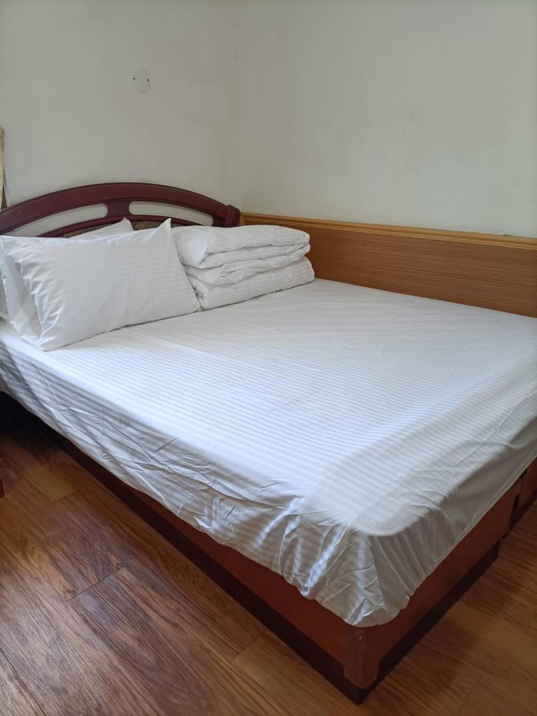 Hotel 丸松商旅 à Miaoli Extérieur photo